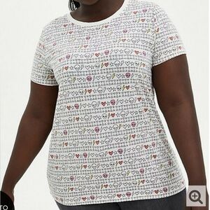 Torrid classic fit 4, skull, heart, star and lightning t shirt